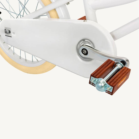 Banwood Classic Pedal Bicycle - White - All Mamas Children