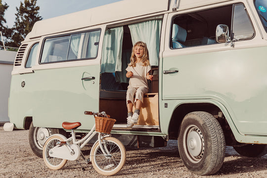 Banwood Classic Pedal Bicycle - White - All Mamas Children