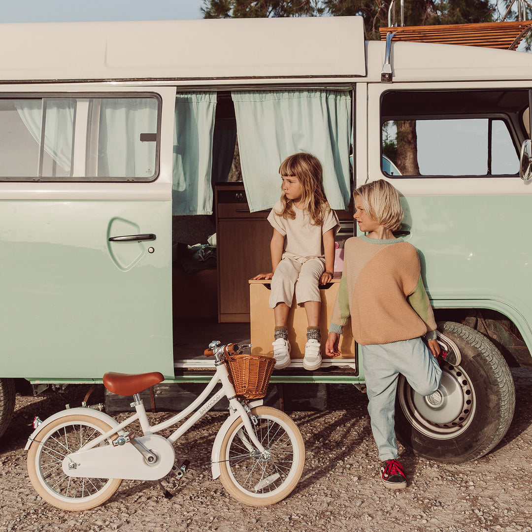 Banwood Classic Pedal Bicycle - White - All Mamas Children