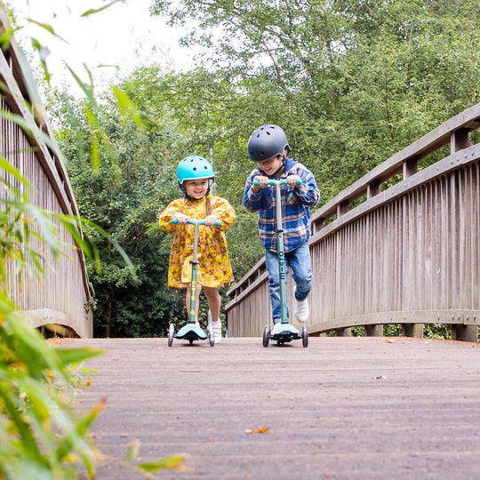 ♻️ Micro Scooters ECO Mini Micro Scooter Deluxe LED - Mint - All Mamas Children