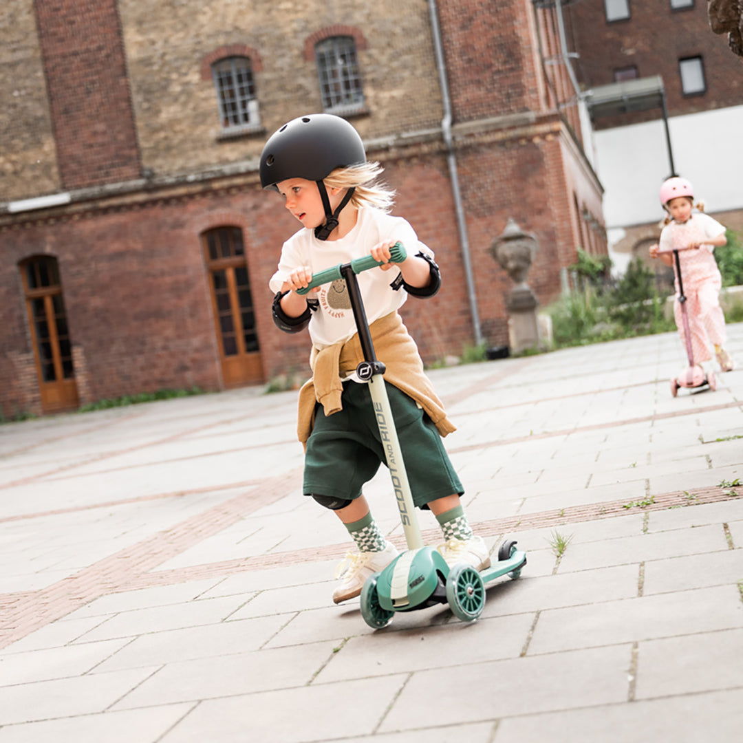 Scoot and Ride Scooter - Highwaykick 3S LED - Forest - All Mamas Children