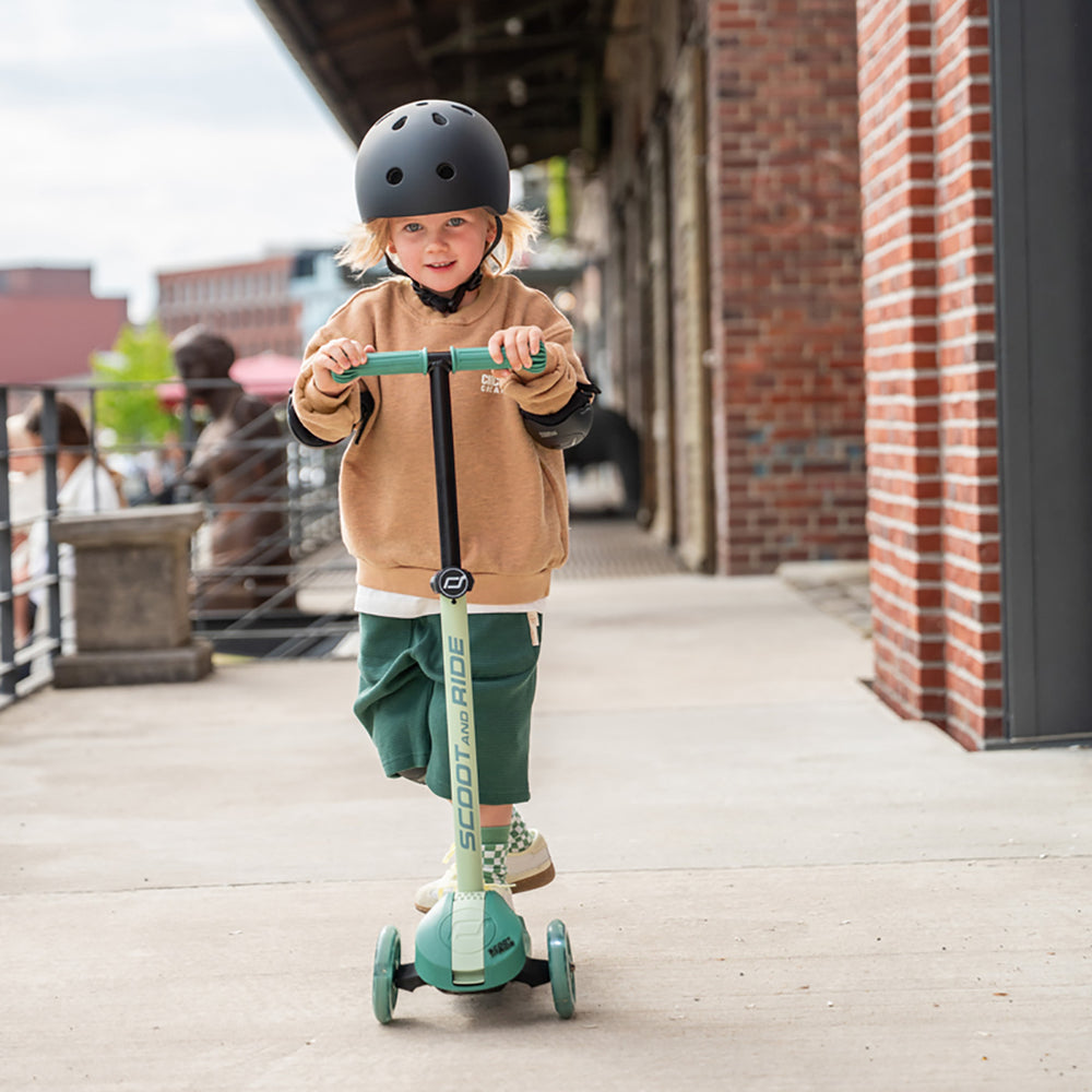 Scoot and Ride Scooter - Highwaykick 3S LED - Forest - All Mamas Children