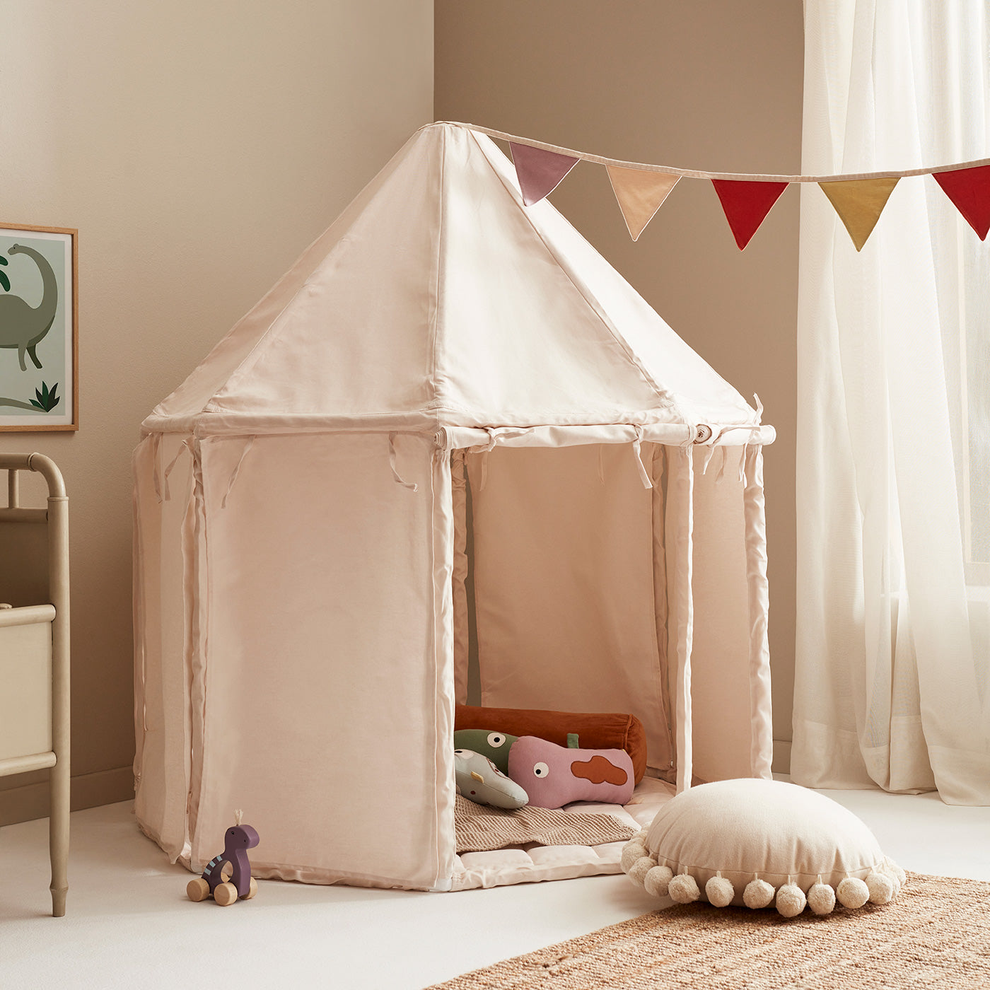 Pavilion tent outlet