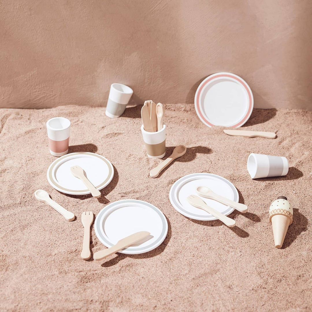 Kid's Concept - Bistro Dinnerware Play Set - All Mamas Children