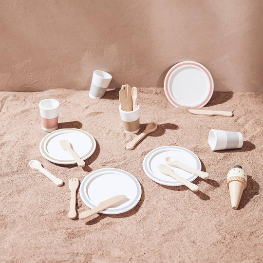 Kid's Concept - Bistro Dinnerware Play Set - All Mamas Children