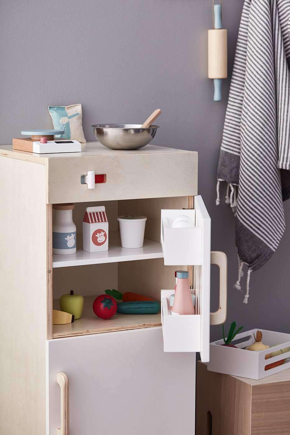 Kid's Concept - Bistro Wooden Play Fridge Freezer - All Mamas Children